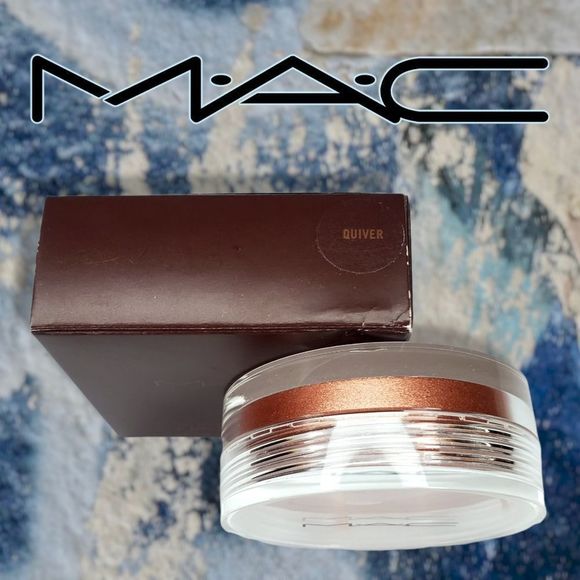 MAC Quiver Pearlizer Sheer Pigment - Picture 4 of 4